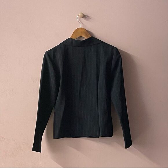 Vintage Betsy Lauren Petite Black PinStriped Blazer Size 6P EUC - Picture 11 of 15